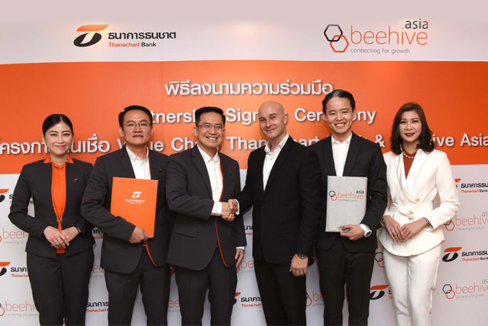 Thanachart Bank & Beehive Signing Ceremony